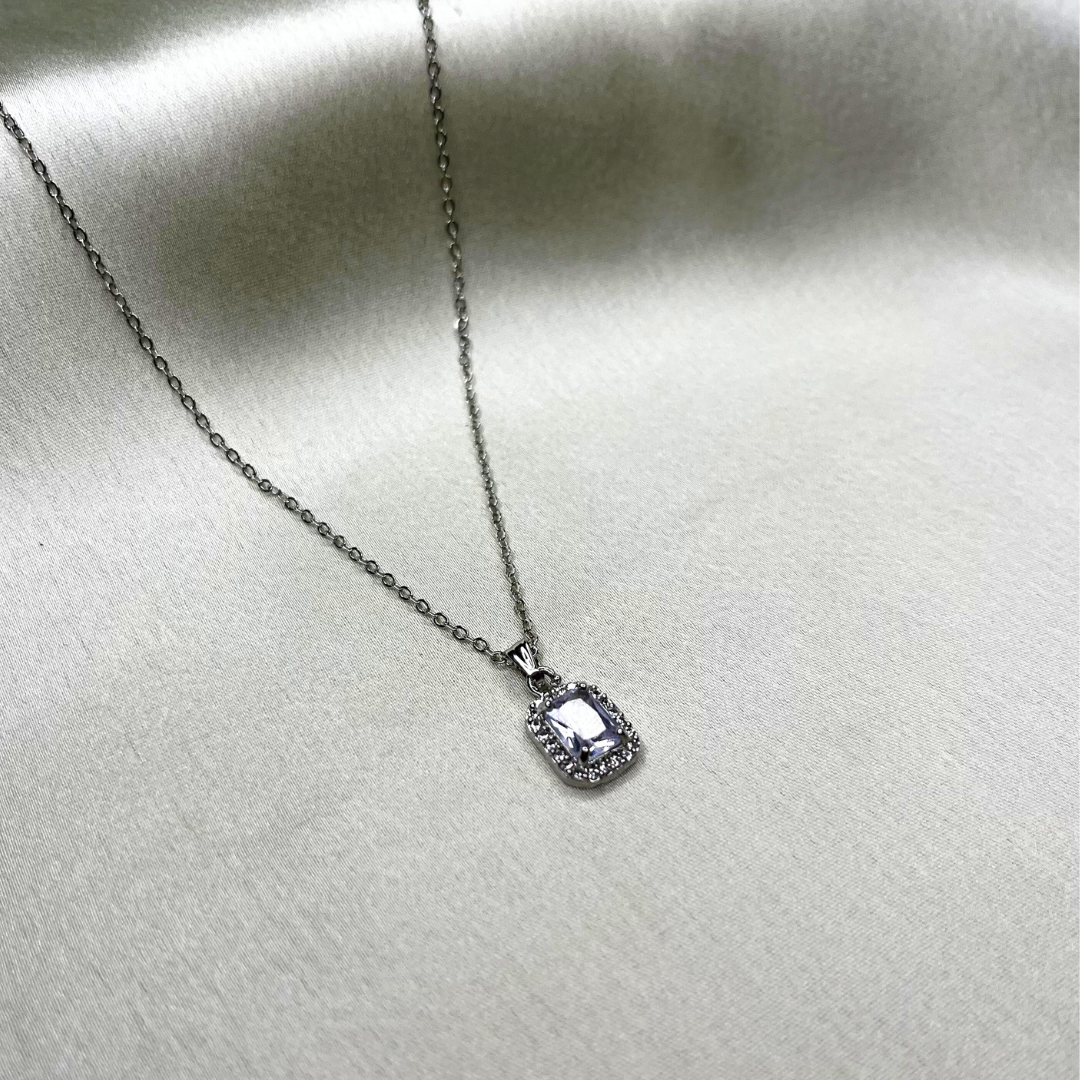 Diamond Dew Necklace