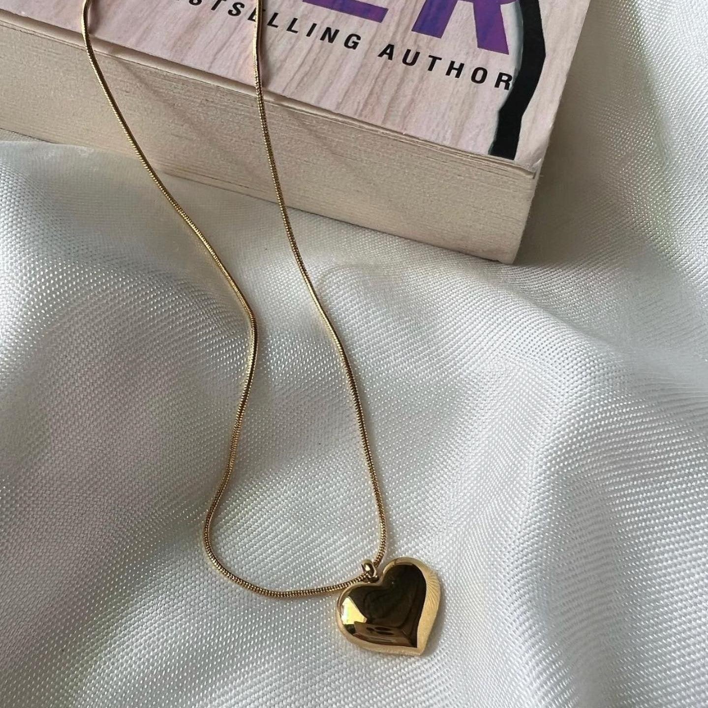 18 KT Gold Plated Nobel Heart Necklace